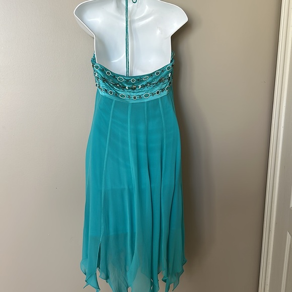 Dress - Picture 6 of 7